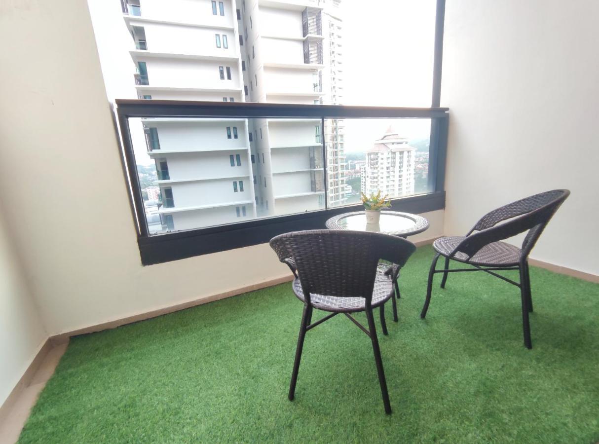 Arcoris, Mont Kiara By Mk Home Kuala Lumpur Bagian luar foto
