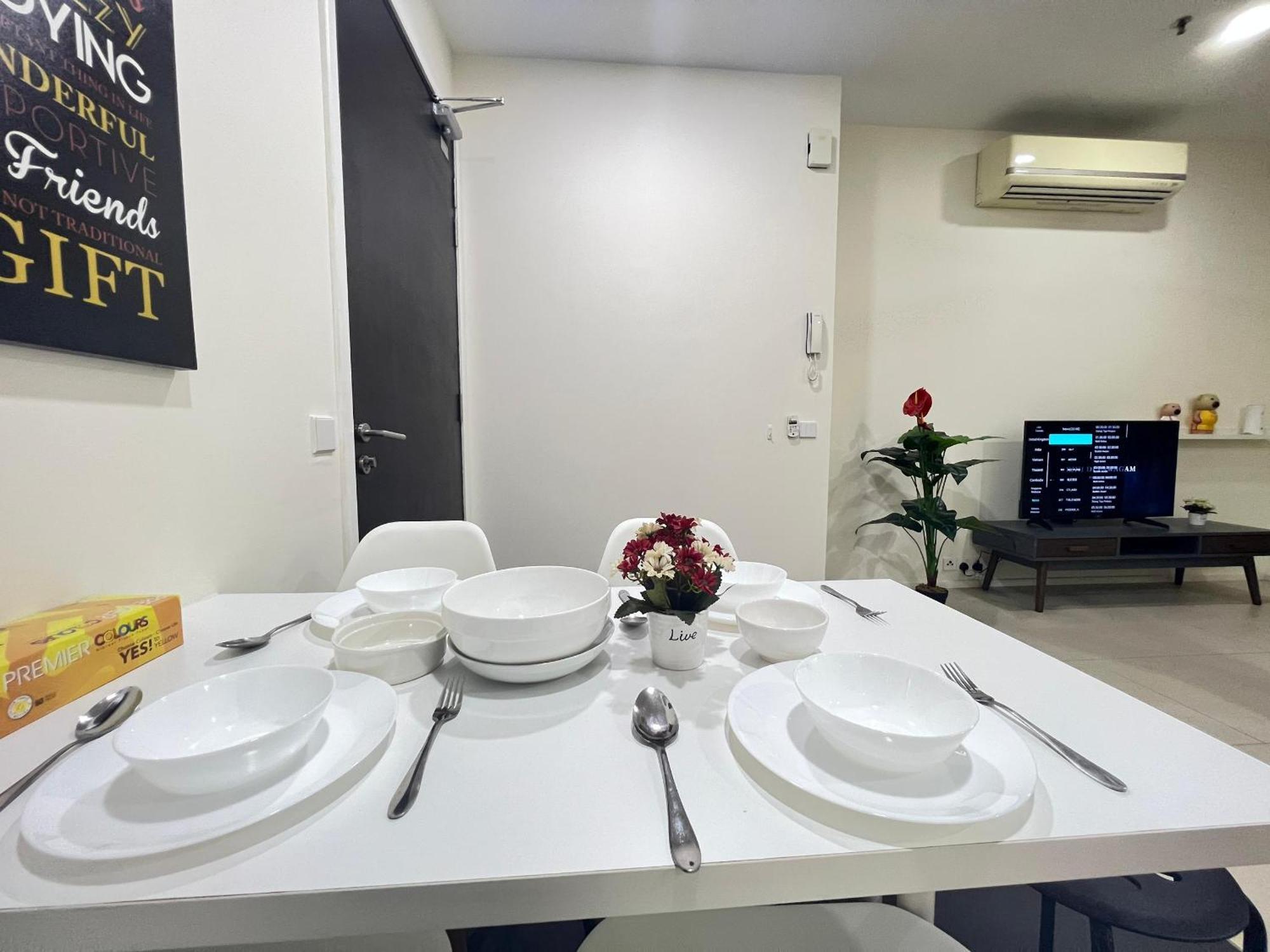 Arcoris, Mont Kiara By Mk Home Kuala Lumpur Bagian luar foto